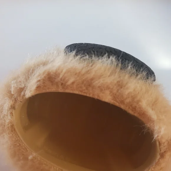 Bag Charm Paw And Heart Hand Gel Holder By Bath & Body Works NWT - Picture 4 of 6